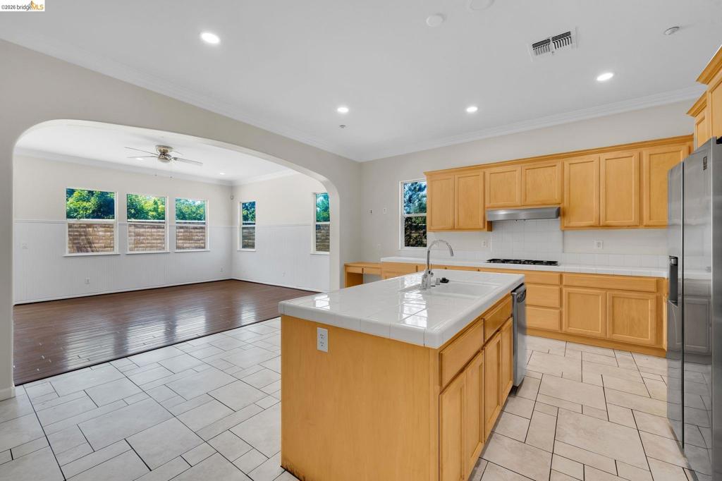 2397 Boulder St, Brentwood (CC), CA 94513
