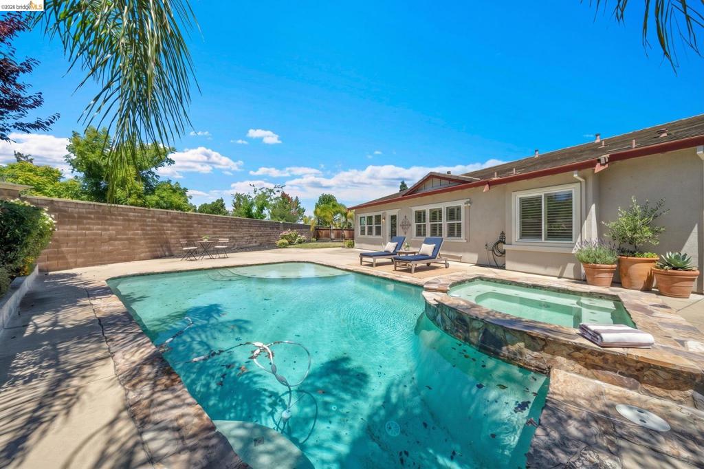 2397 Boulder St, Brentwood (CC), CA 94513