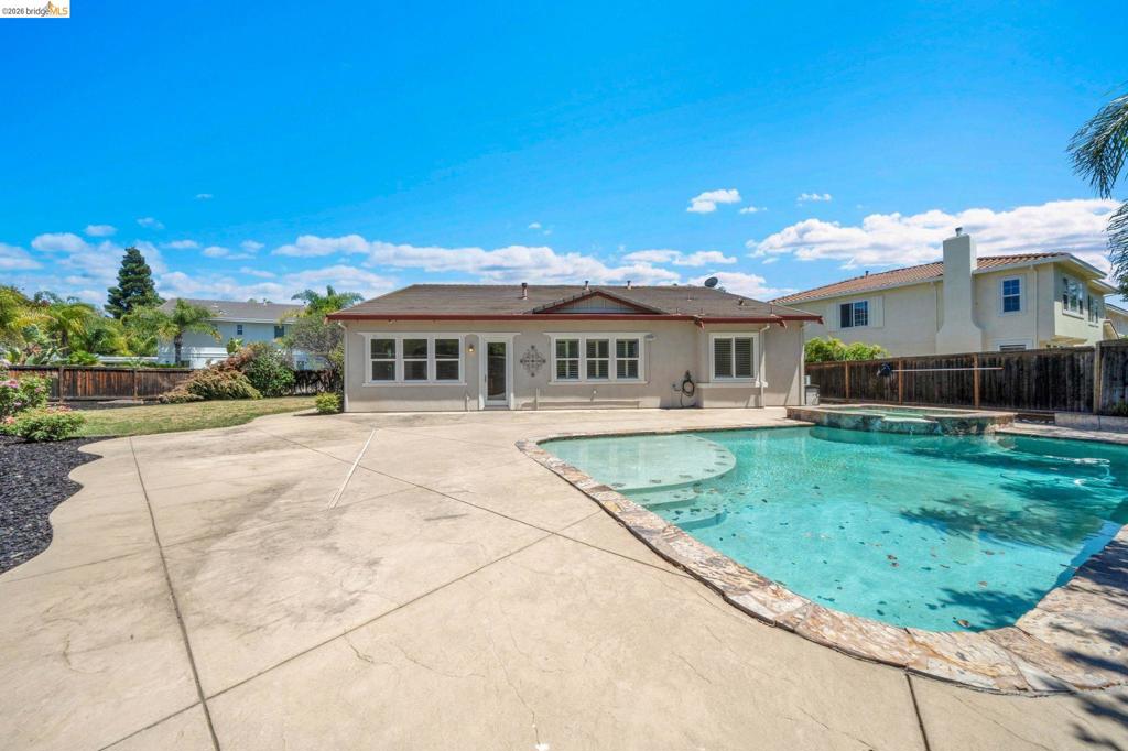 2397 Boulder St, Brentwood (CC), CA 94513