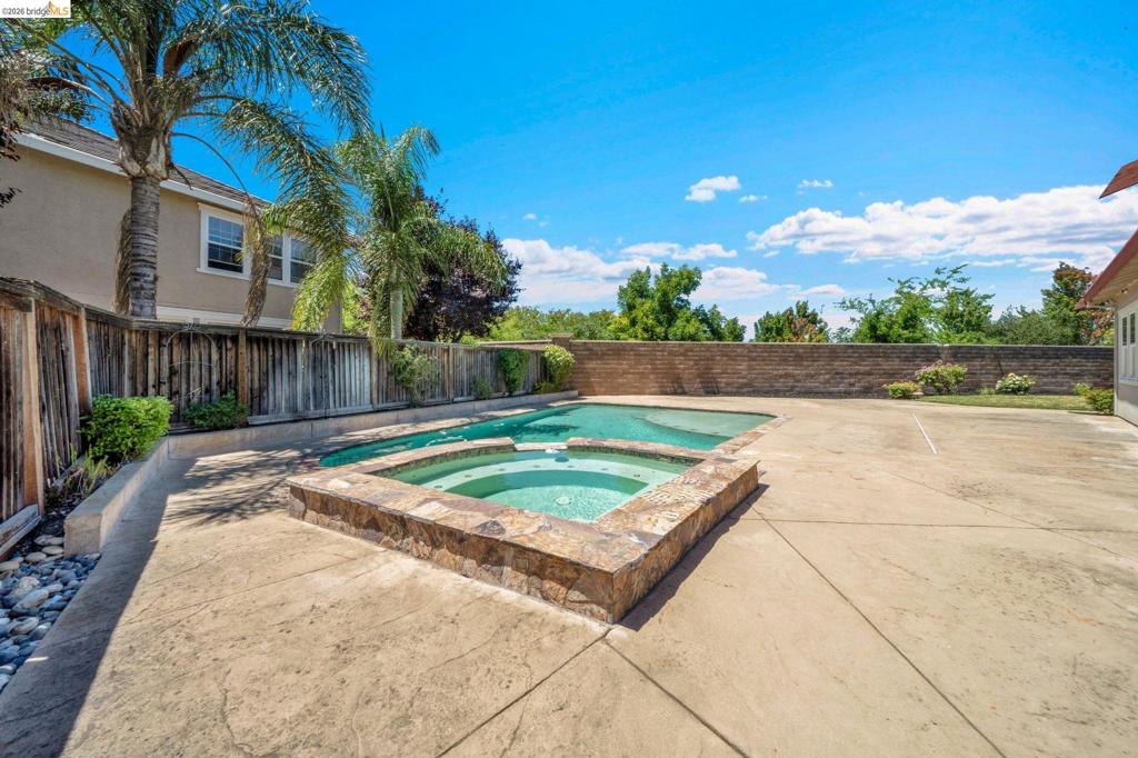 2397 Boulder St, Brentwood (CC), CA 94513