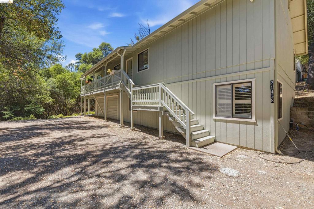 21478 Paseo De Los Portales, Sonora, CA 95370