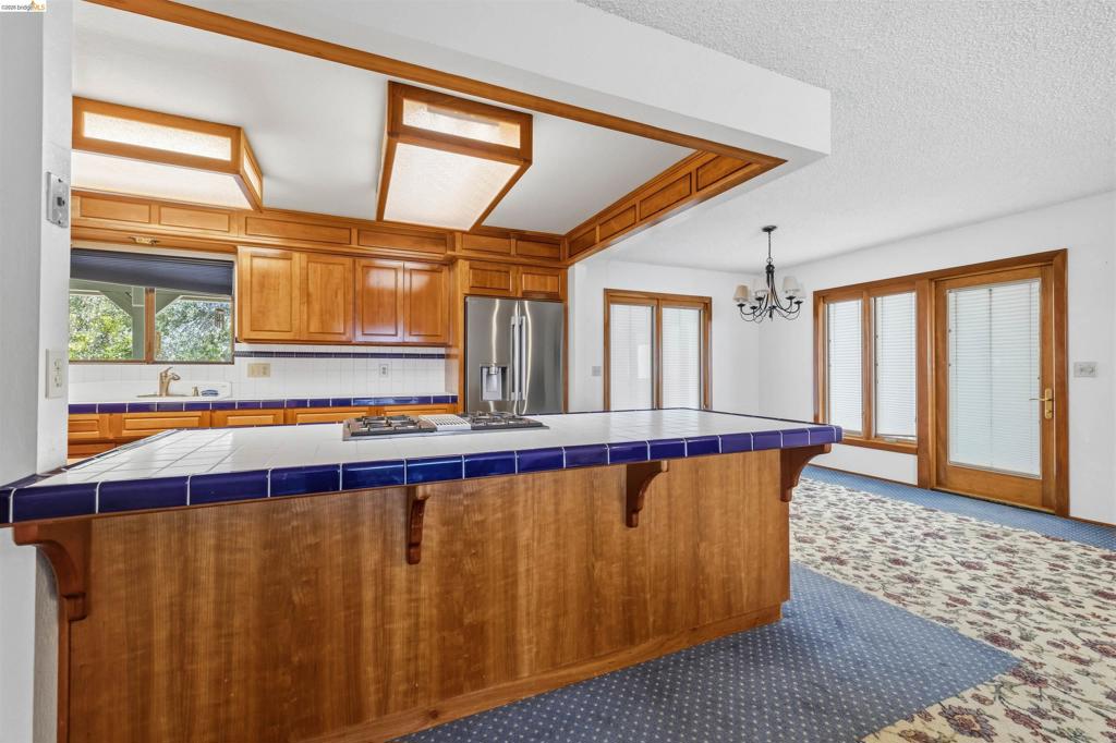 21478 Paseo De Los Portales, Sonora, CA 95370