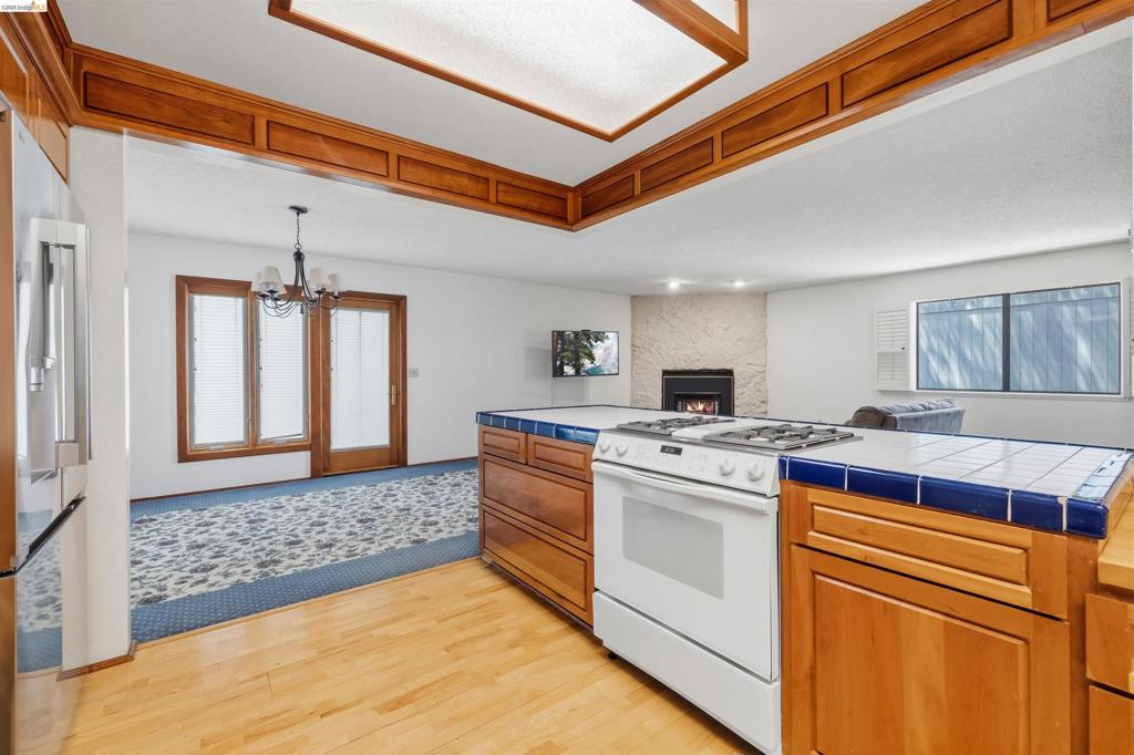 21478 Paseo De Los Portales, Sonora, CA 95370