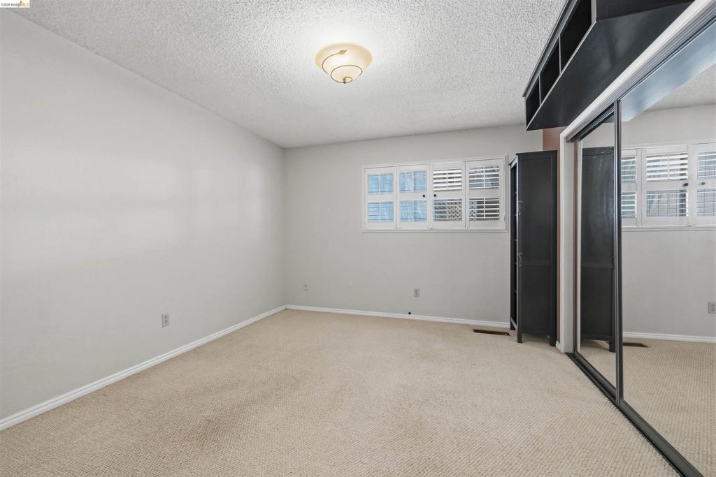21478 Paseo De Los Portales, Sonora, CA 95370