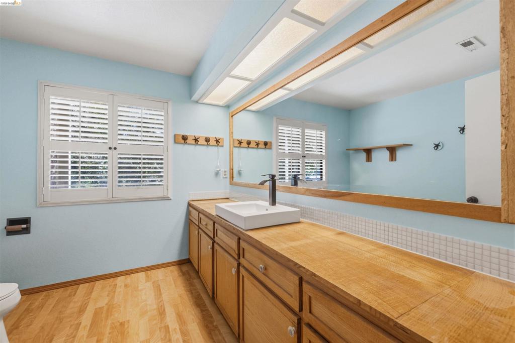 21478 Paseo De Los Portales, Sonora, CA 95370