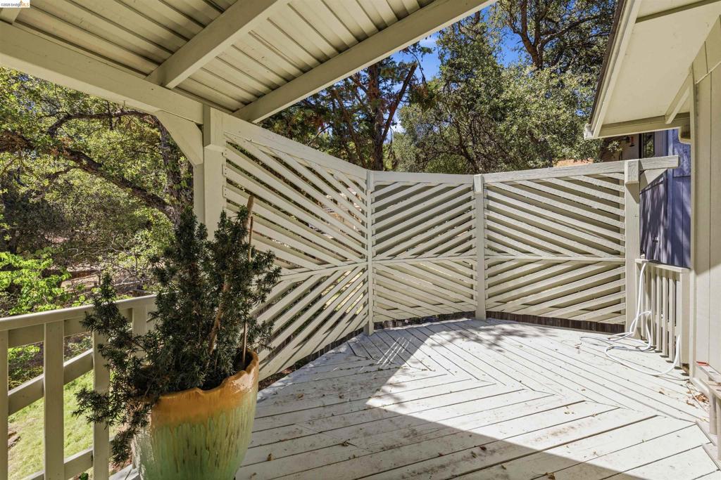 21478 Paseo De Los Portales, Sonora, CA 95370