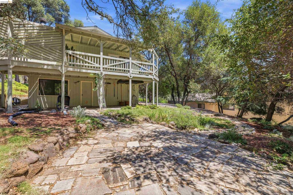 21478 Paseo De Los Portales, Sonora, CA 95370