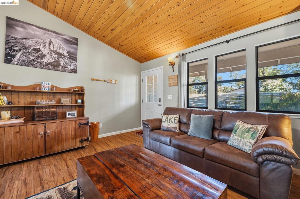 12312 Tower Peak Ct., Groveland, CA 95321