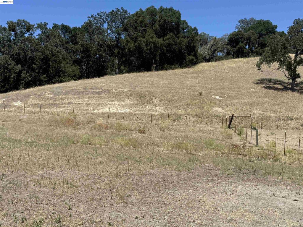0 Chispa Rd, Atascadero, CA 93422