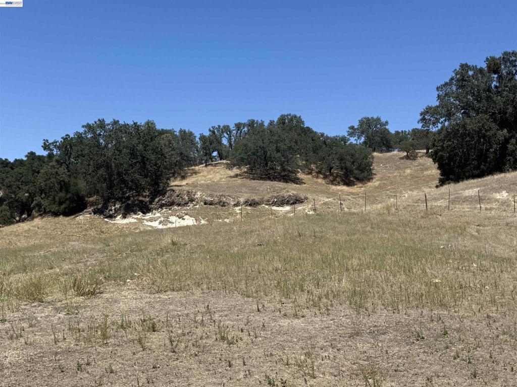 0 Chispa Rd, Atascadero, CA 93422