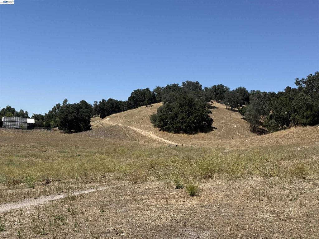 0 Chispa Rd, Atascadero, CA 93422