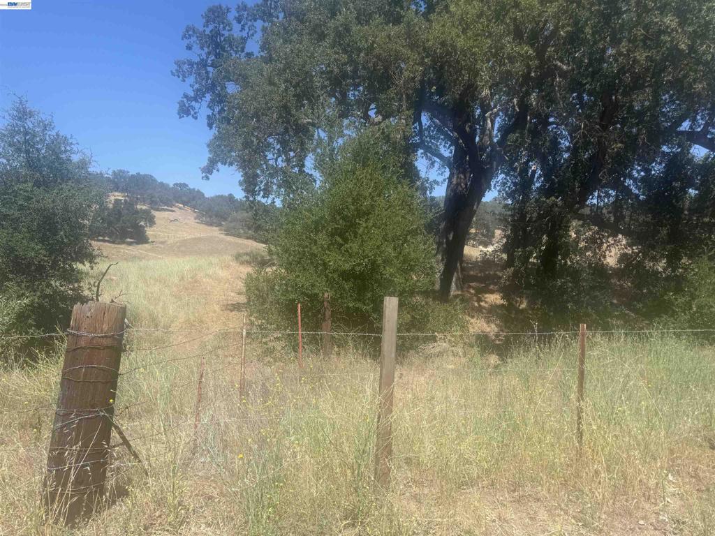 0 Chispa Rd, Atascadero, CA 93422