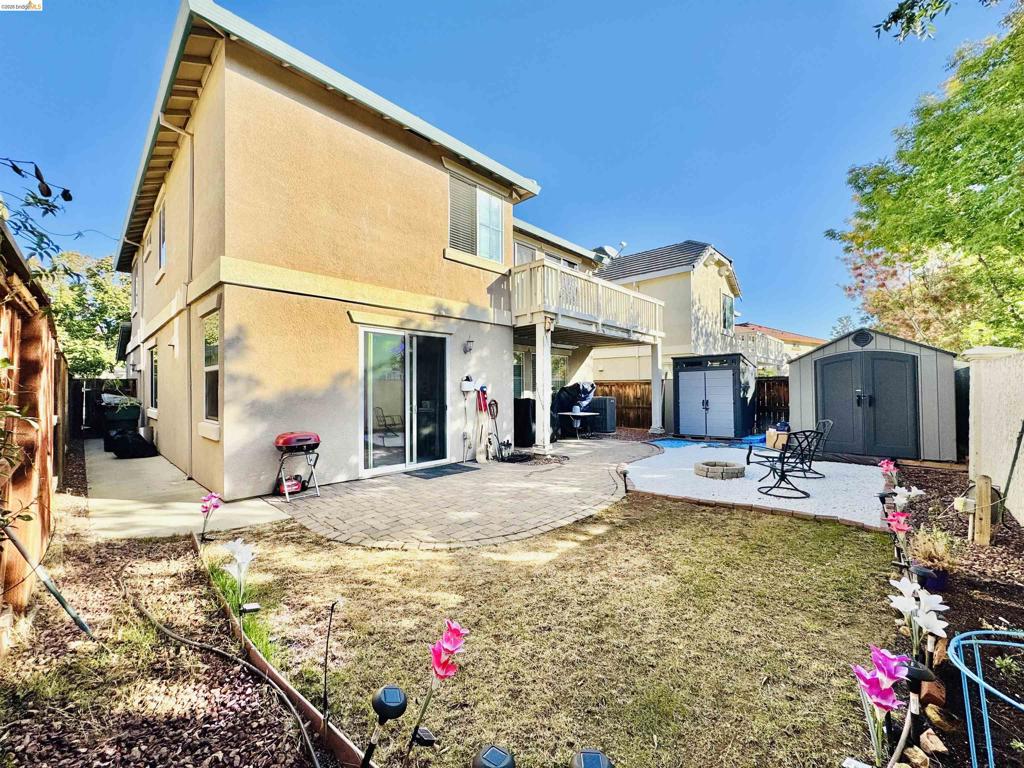 9332 Jacks Pl, Patterson, CA 95363