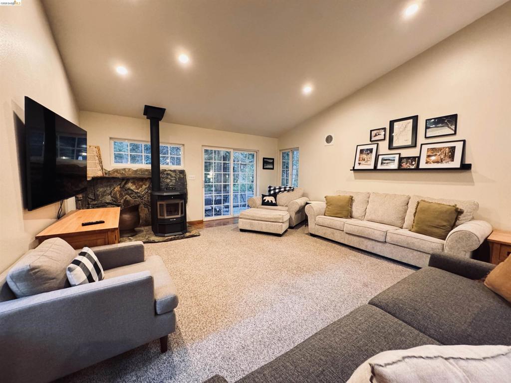 22499 Fireside DR, Twain Harte, CA 95383