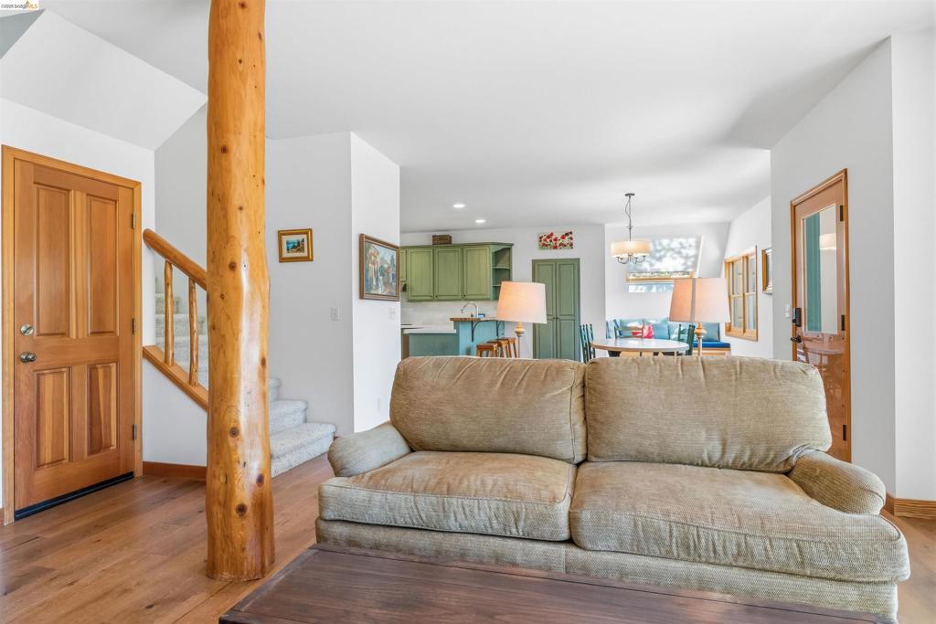 18580 Wildwood Dr, Twain Harte, CA 95383