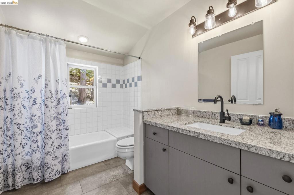 18580 Wildwood Dr, Twain Harte, CA 95383