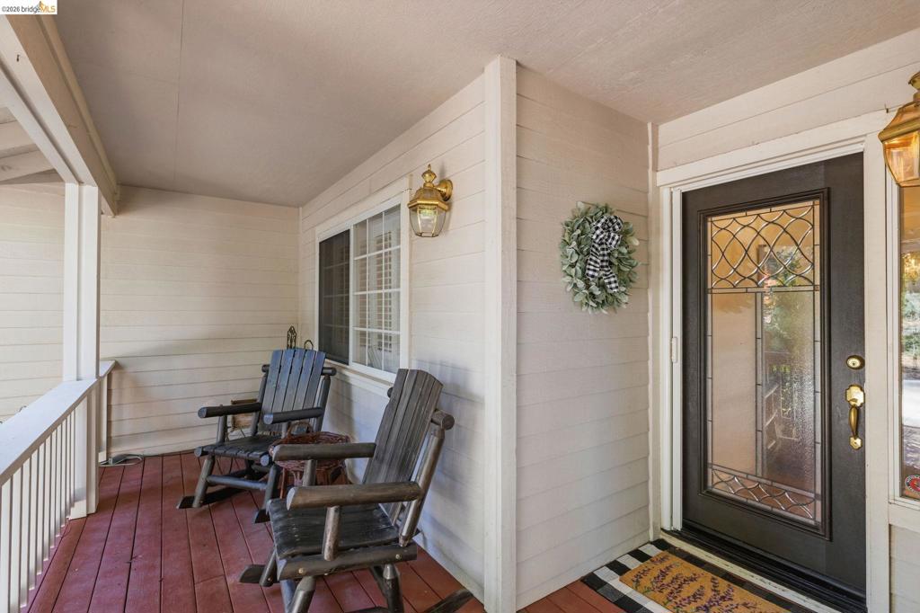 19015 Apple Valley Dr, Sonora, CA 95370