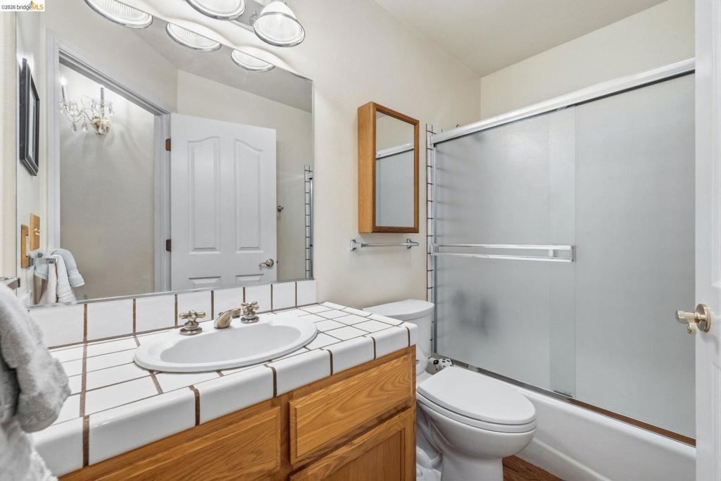 19015 Apple Valley Dr, Sonora, CA 95370