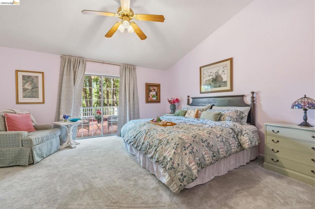 19015 Apple Valley Dr, Sonora, CA 95370