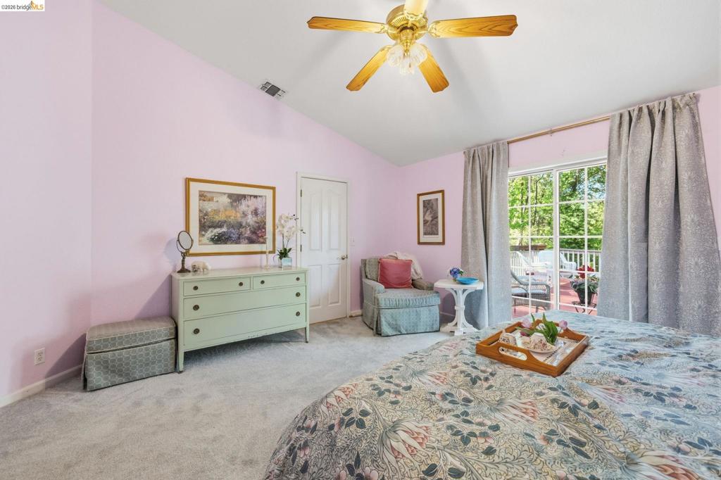 19015 Apple Valley Dr, Sonora, CA 95370