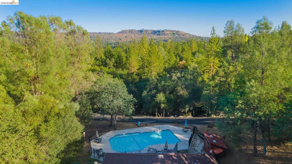 19015 Apple Valley Dr, Sonora, CA 95370