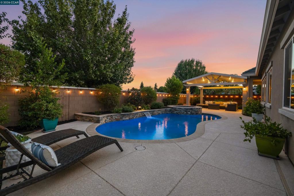 1945 Muirwood Loop, Brentwood (CC), CA 94513