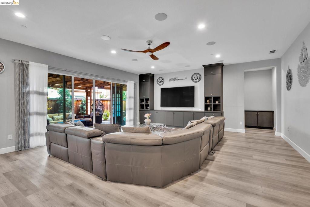 159 Cider Cir, Brentwood (CC), CA 94513