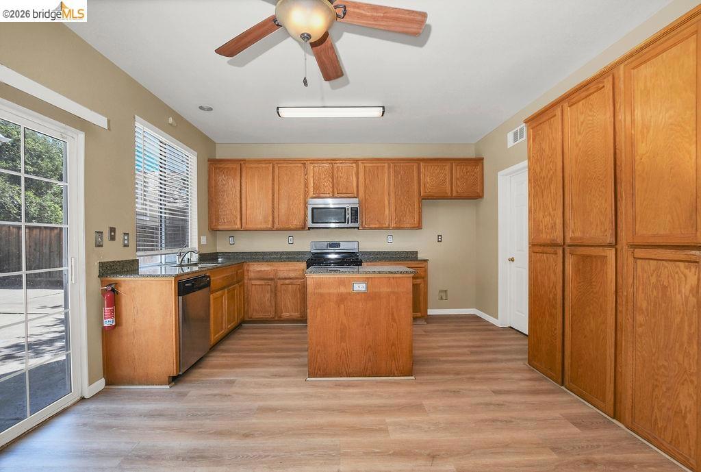 1091 Claremont Drive, Brentwood (CC), CA 94513-2951