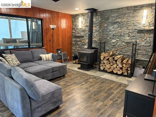 29600 Lassen Dr, Long Barn, CA 95335-9718