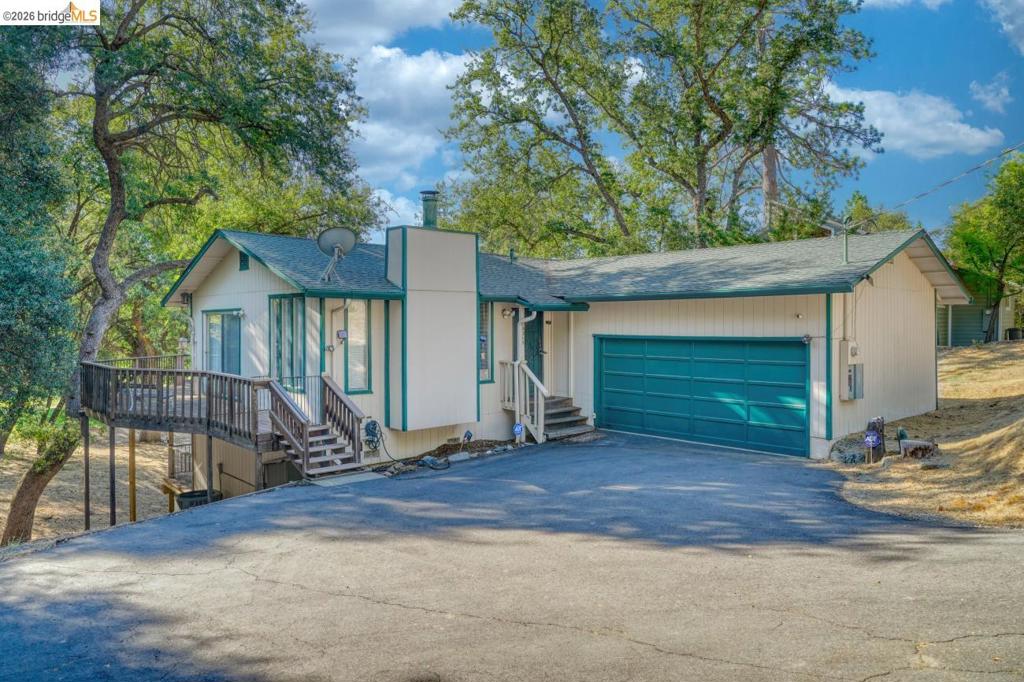 19215 Ferretti Rd., Groveland, CA 95321