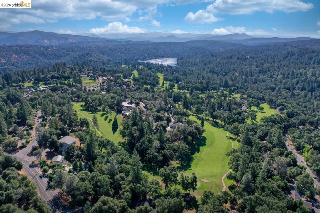 19215 Ferretti Rd., Groveland, CA 95321