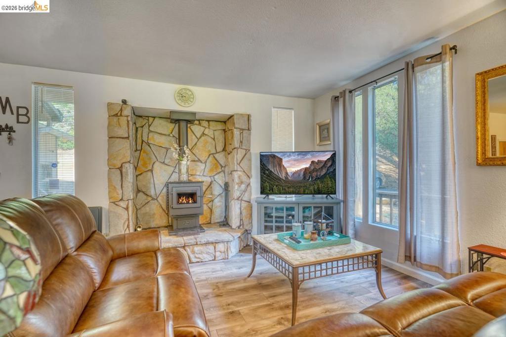 19215 Ferretti Rd., Groveland, CA 95321