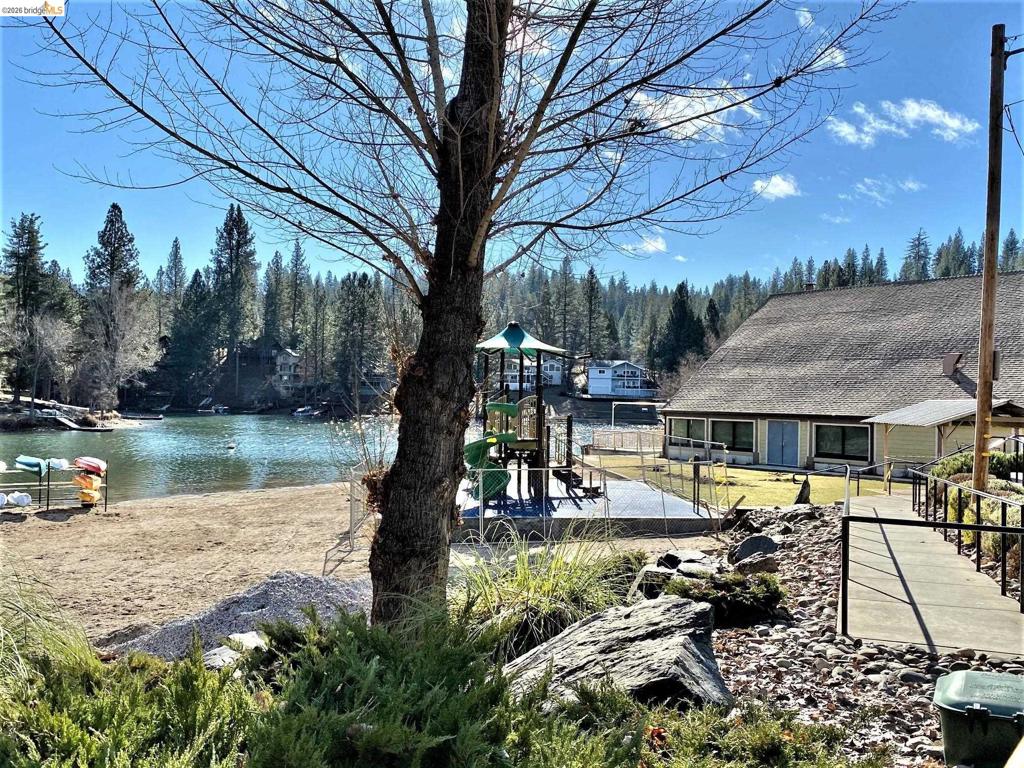 19502 Grizzly Circle, Groveland, CA 95321