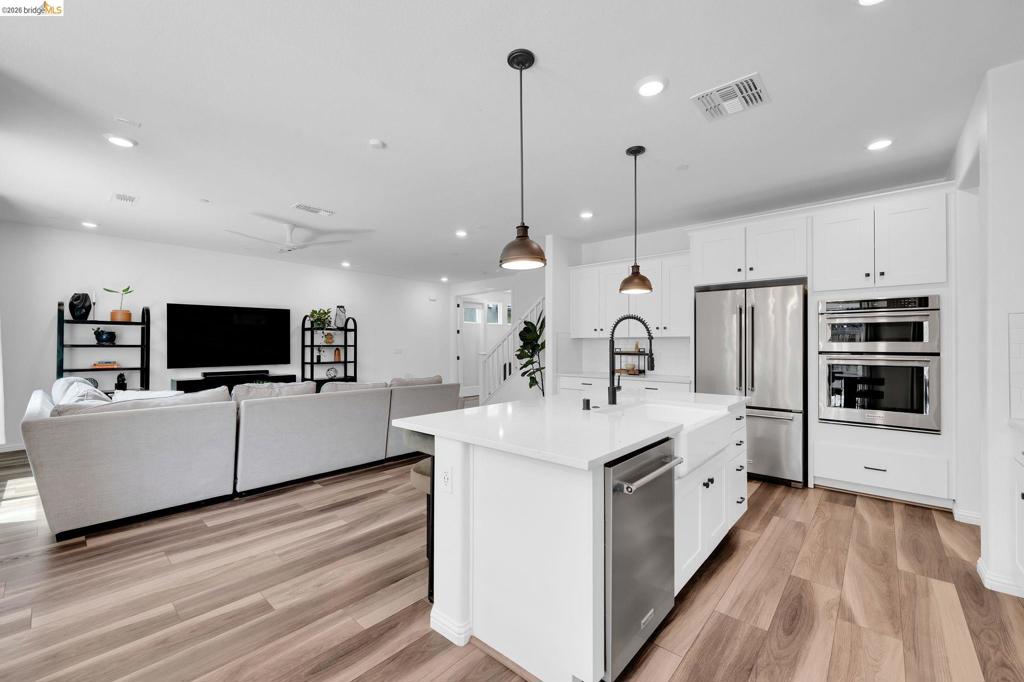 184 Scott Creek Way, Brentwood (CC), CA 94513