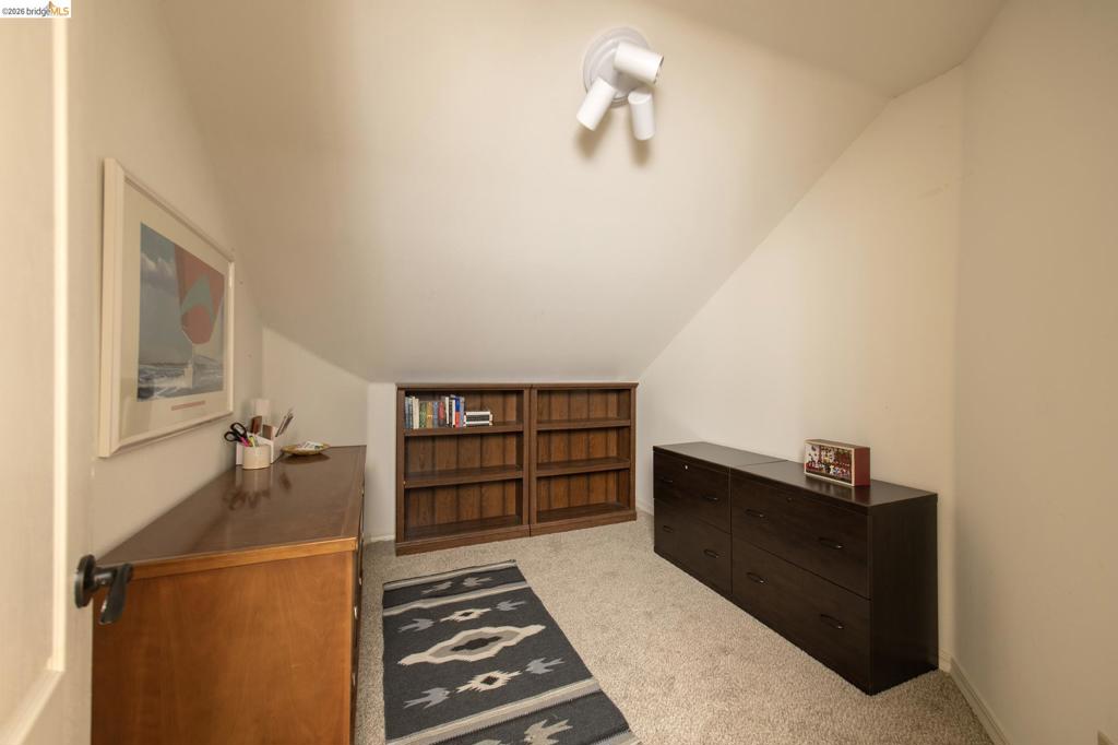 5232 Horseshoe Bend Ave, Clovis, CA 93619