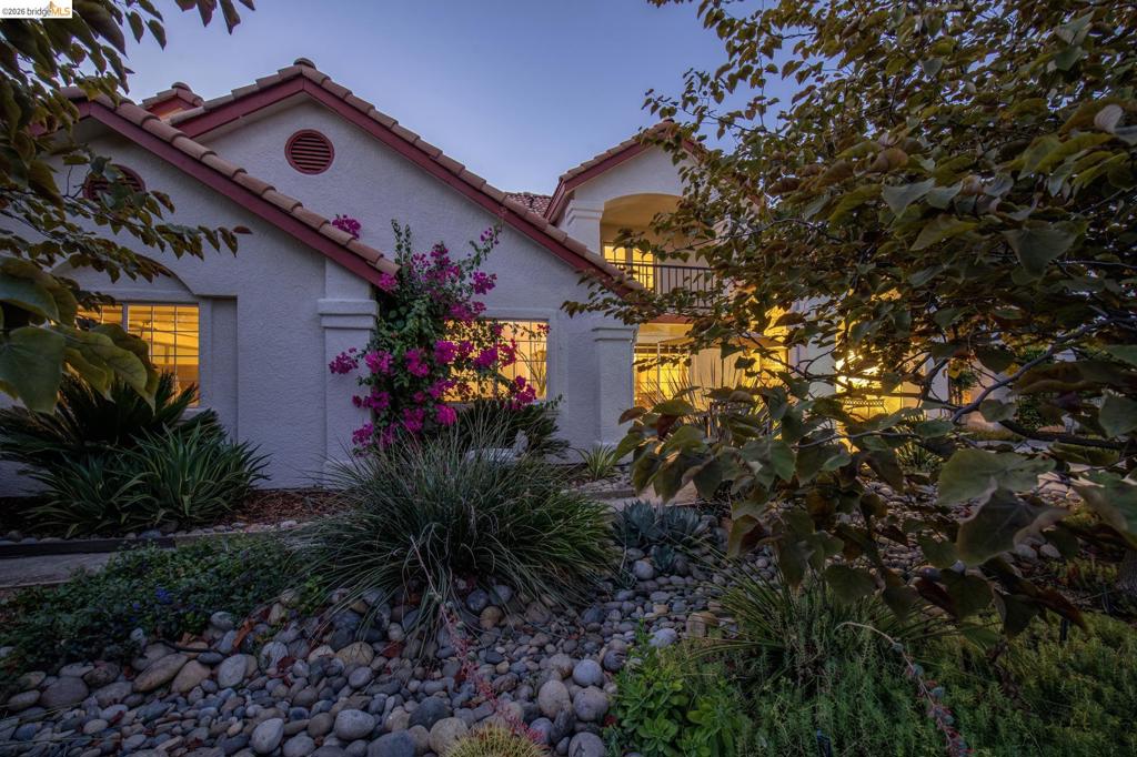 5232 Horseshoe Bend Ave, Clovis, CA 93619