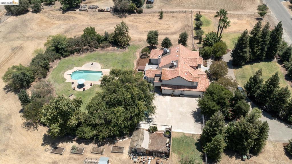 5232 Horseshoe Bend Ave, Clovis, CA 93619