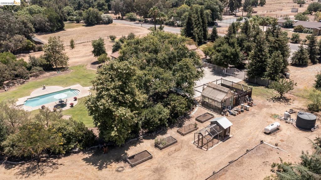 5232 Horseshoe Bend Ave, Clovis, CA 93619
