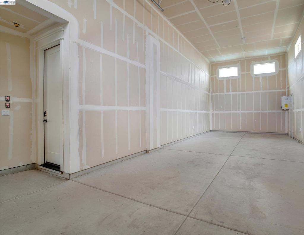 2775 Pink Muhly Dr, Manteca, CA 95337