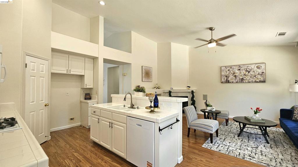 707 Thompsons Dr, Brentwood (CC), CA 94513