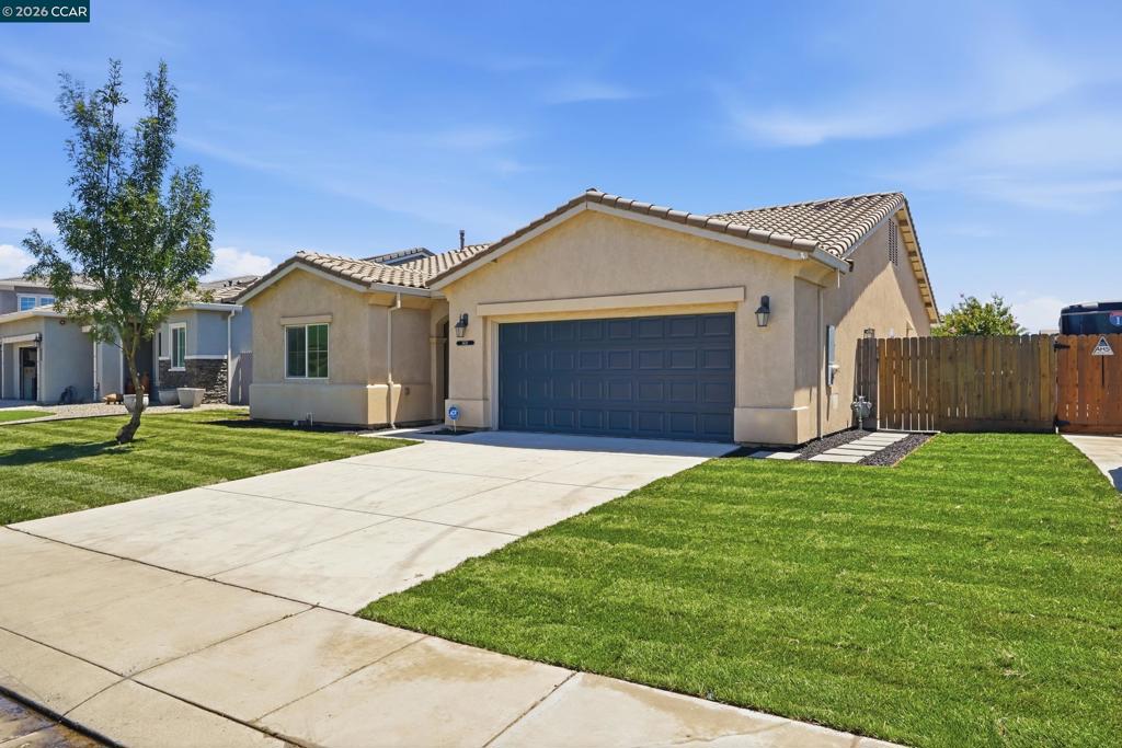 1608 Sephos St, Manteca, CA 95337