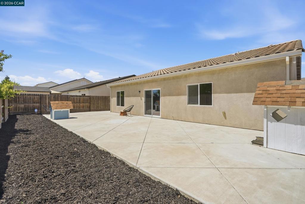 1608 Sephos St, Manteca, CA 95337