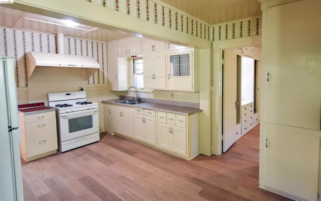 541 S Shepherd St, Sonora, CA 95370