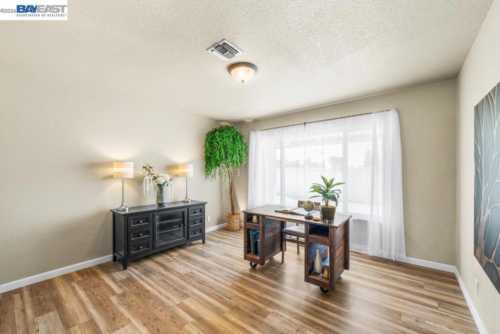 10818 E. Whitmore Avenue, Hughson, CA 95326