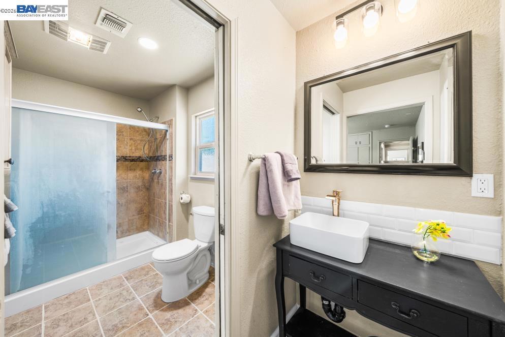 10818 E. Whitmore Avenue, Hughson, CA 95326