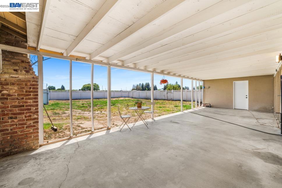 10818 E. Whitmore Avenue, Hughson, CA 95326