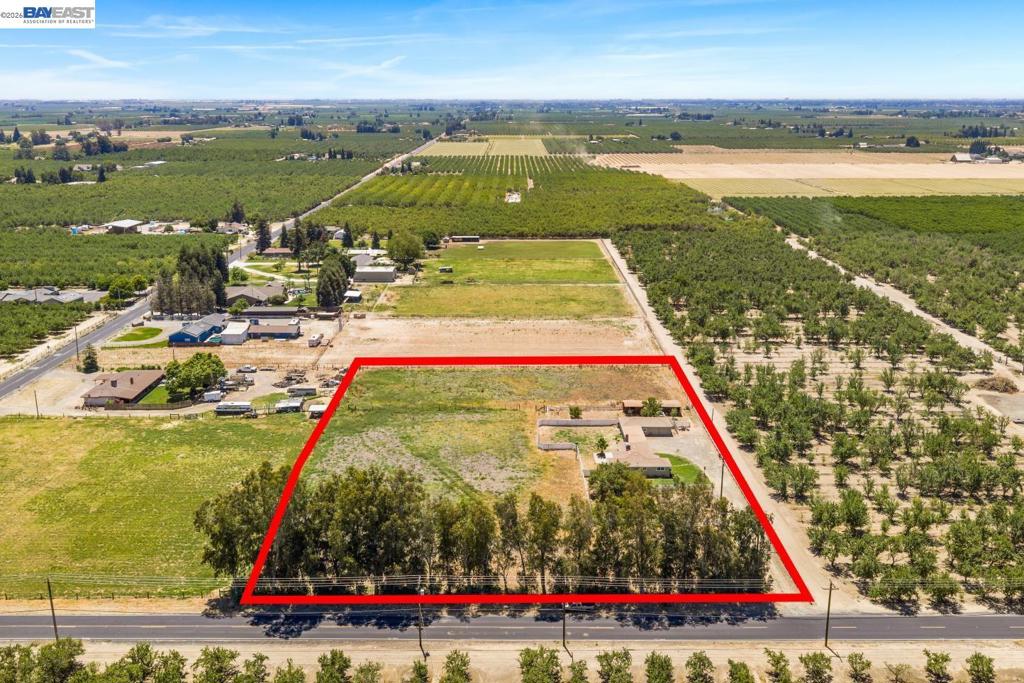 10818 E. Whitmore Avenue, Hughson, CA 95326
