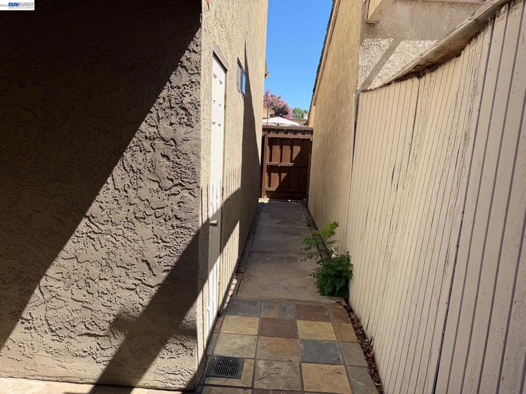 3532 Claremont Ave, Modesto, CA 95356-2049