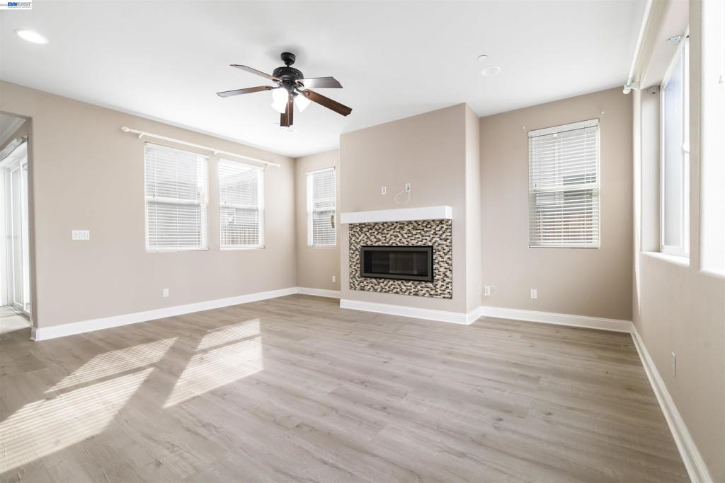 967 Dainty Ave, Brentwood (CC), CA 94513