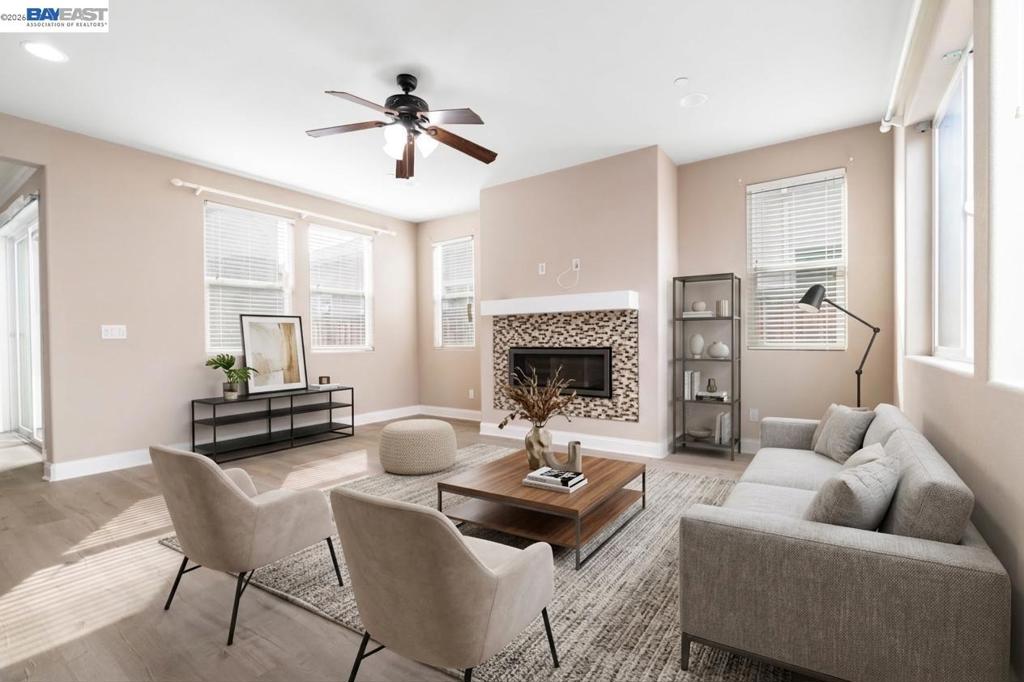 967 Dainty Ave, Brentwood (CC), CA 94513